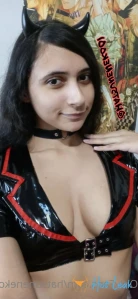 5683334