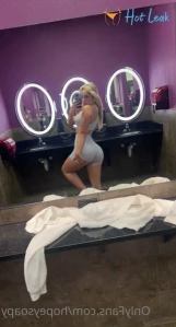 5679722