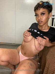 5739590