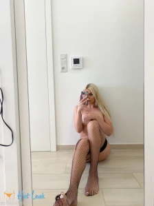 5585853