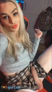 5523929
