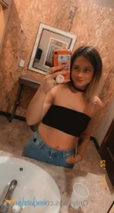 5557631
