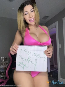 5736352