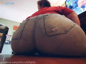 5563975