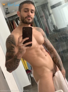 5668452