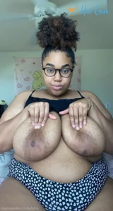 5633773