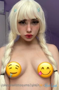 5685476