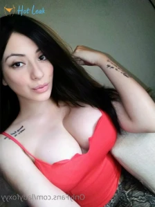 5612329
