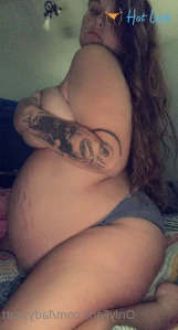 5377600