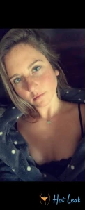 5597935