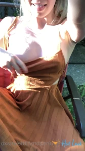 10569678
