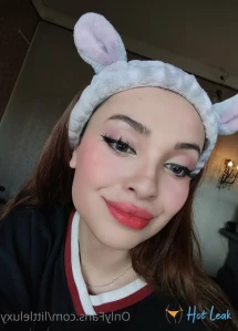 5674888