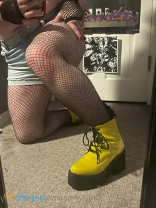 5584257