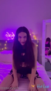 11042556