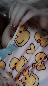 10566810