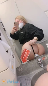 544879