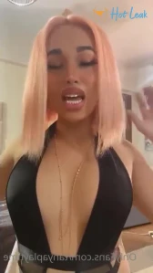 5239732