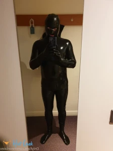 5068372