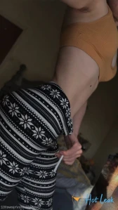 5405885