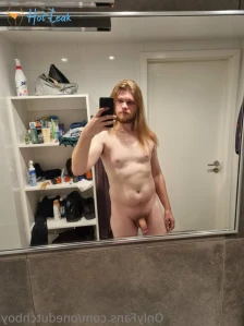 10884645