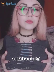 5281323
