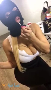1526756