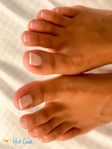 10850519