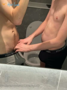 5256754