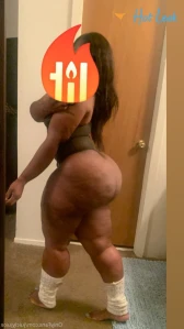 564637