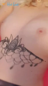 10561160