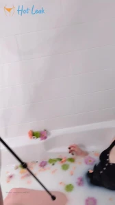 10559382