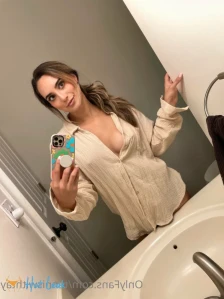 4946395