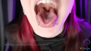 10558830