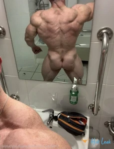 4861568