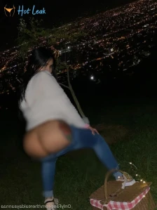 4858989