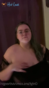 5425851