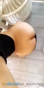 1564890