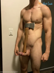 4880697