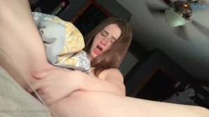 1580883