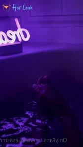 5477718