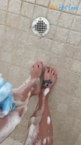 10556960