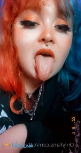10934617