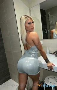 10696269