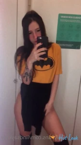 5857895