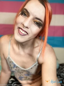4715588