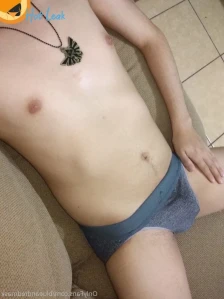 4878918