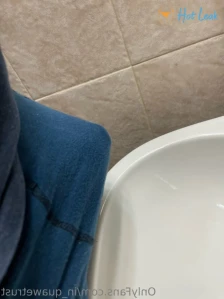 10528211