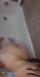 4894073