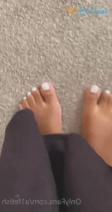 7772375
