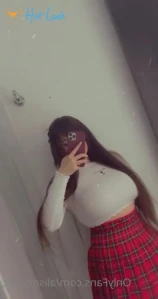 7769573